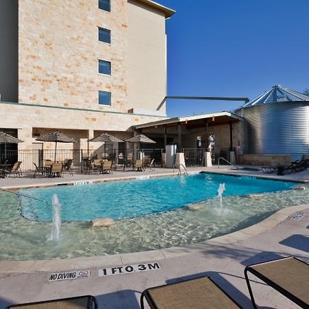 Holiday Inn San Antonio Northwest- Seaworld Area By Ihg Exterior photo