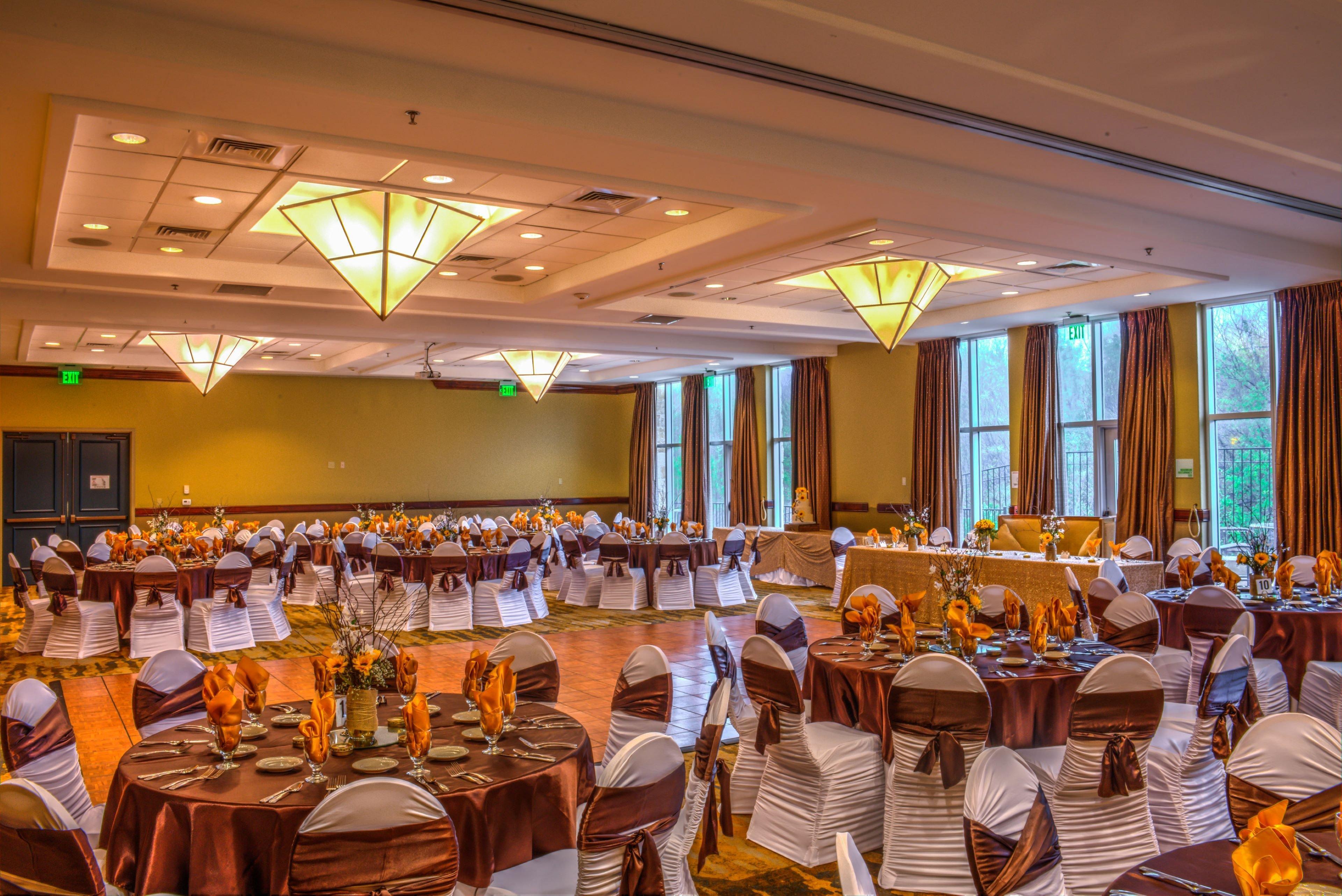 Holiday Inn San Antonio Northwest- Seaworld Area By Ihg Exterior photo