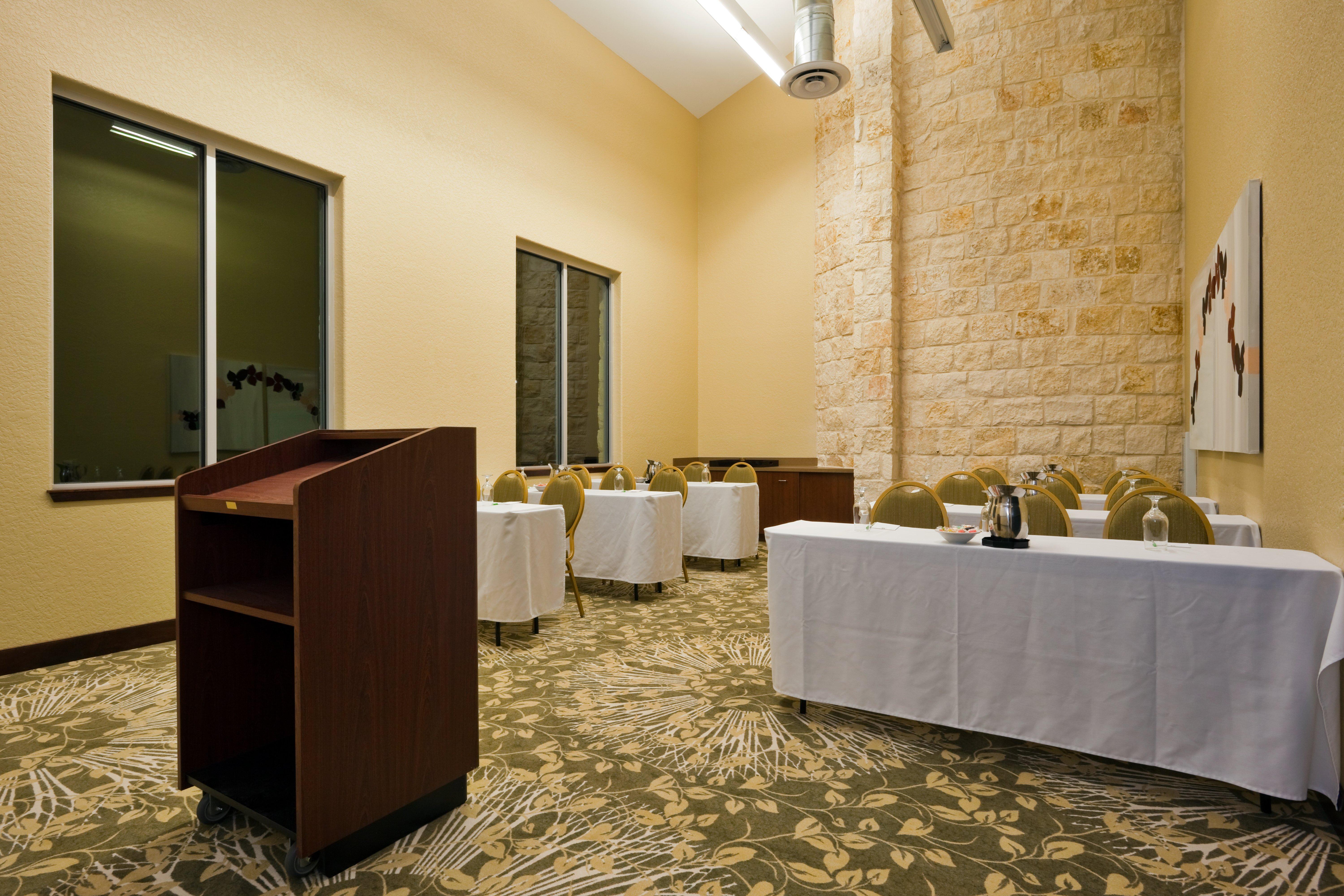 Holiday Inn San Antonio Northwest- Seaworld Area By Ihg Exterior photo