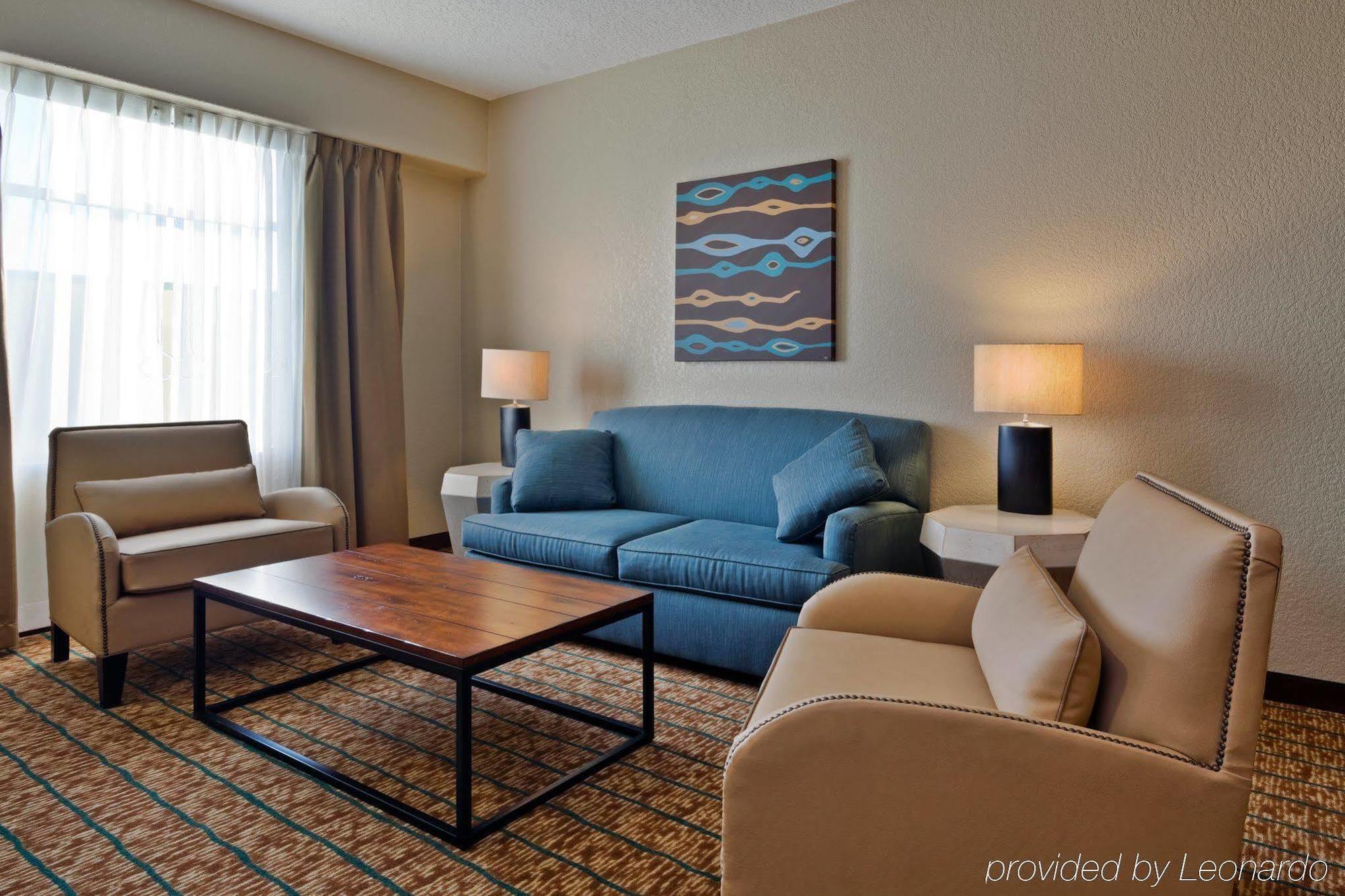 Holiday Inn San Antonio Northwest- Seaworld Area By Ihg Room photo